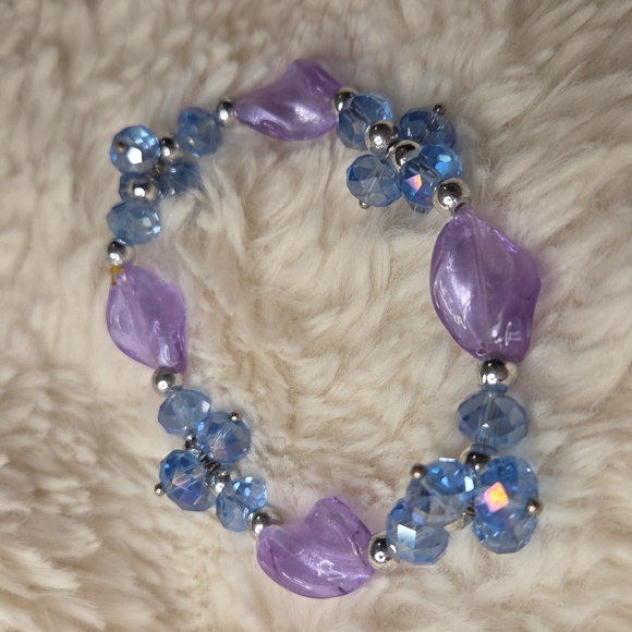 Jewelry - Lavender Purple and Blue Cluster Beaded Bracelet